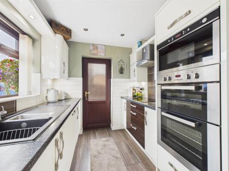 Quality Fitted Kitchen