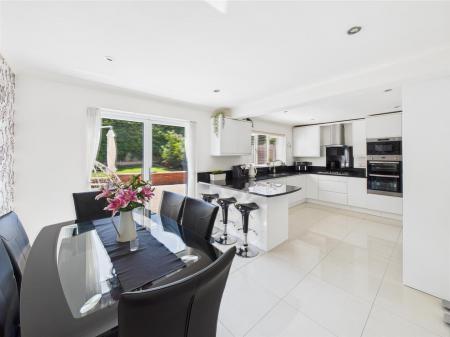 Fitted Dining Kitchen