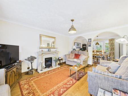 Attractive Lounge