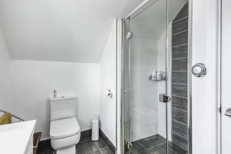 Superbly Appointed En-Suite Shower Room