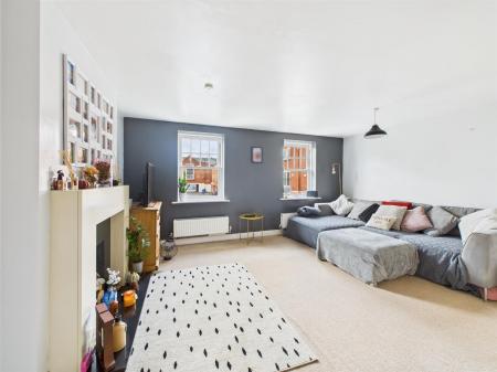 L-Shaped Lounge