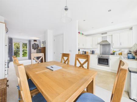 U-Shaped Open Plan Living Space