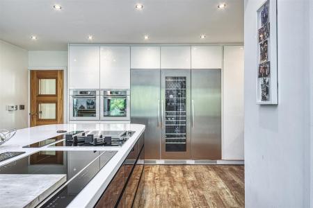 High Specification Fitted Kitchen