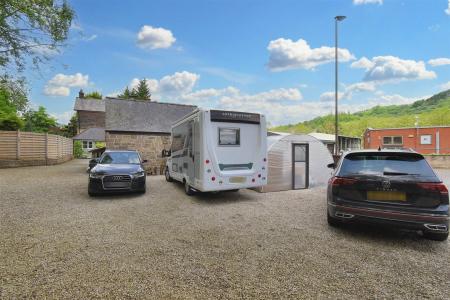 Extra Car Parking/Motorhome/Caravan