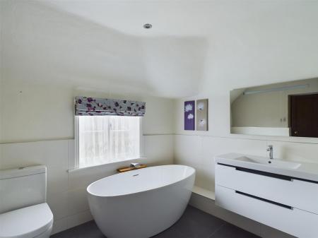 Fitted En-Suite