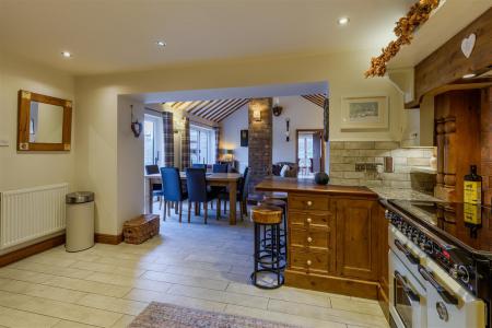 Living Kitchen/Dining Room/Snug