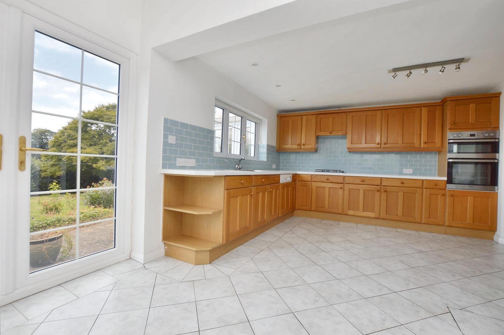 4 bedroom Detached House for rent in Quarndon
