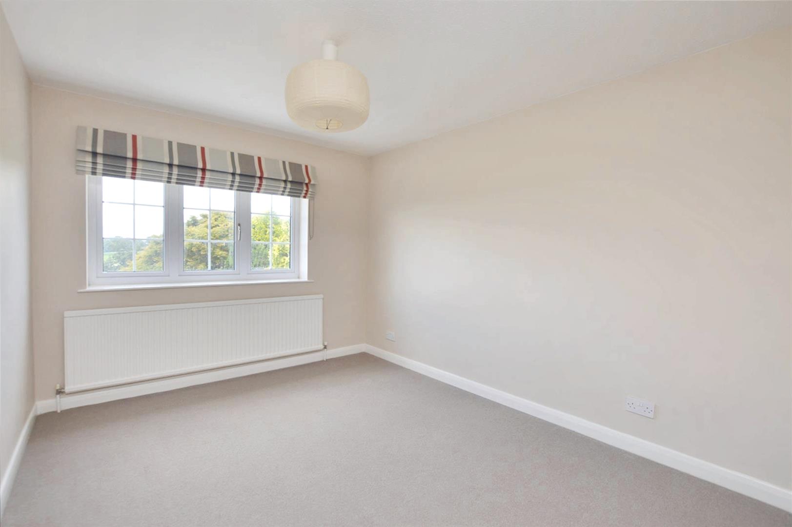 4 bedroom Detached House for rent in Quarndon