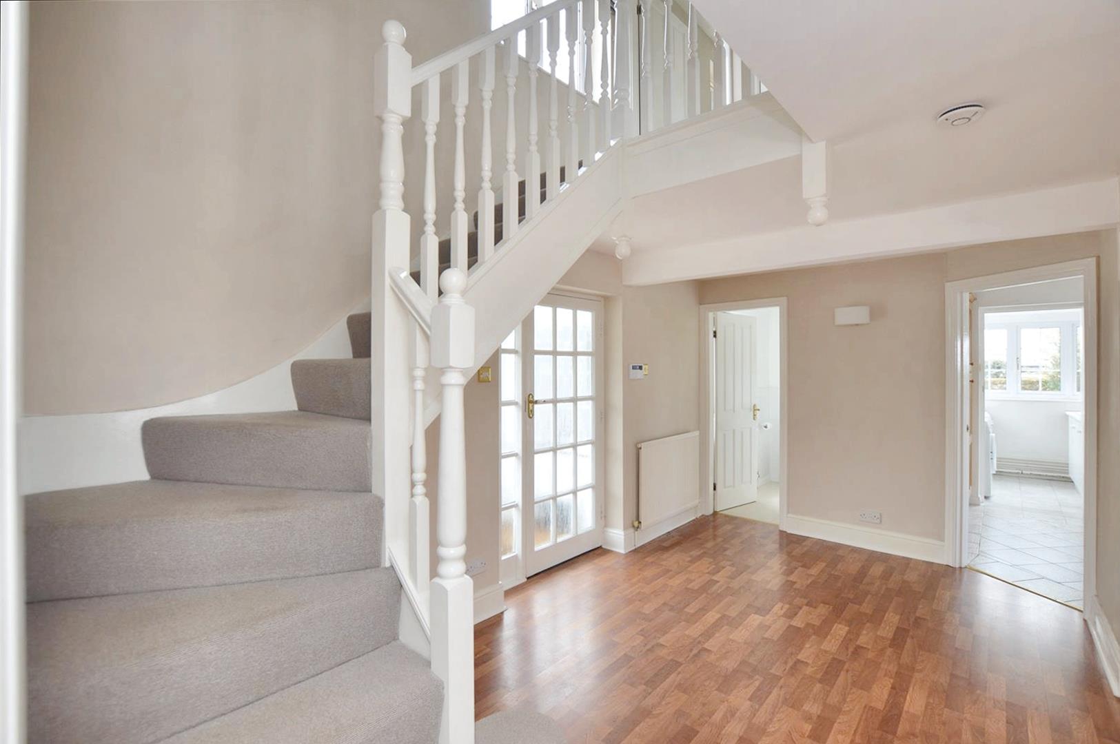 4 bedroom Detached House for rent in Quarndon