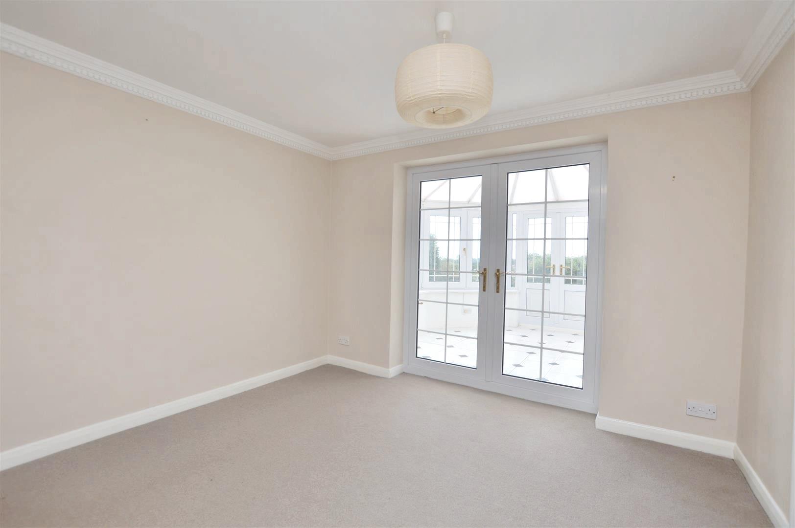 4 bedroom Detached House for rent in Quarndon