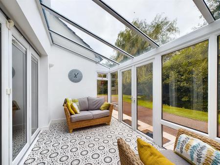 Sun Room/Conservatory