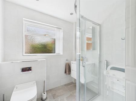 Bathroom/Shower Room