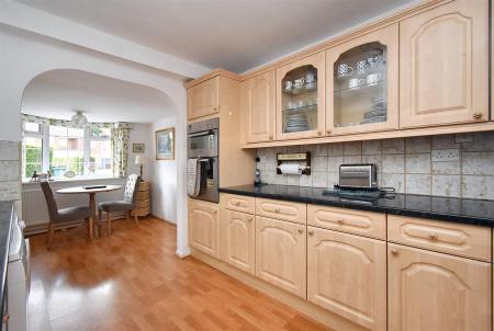 Kitchen/Dining room