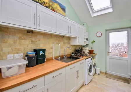 Spacious Utility Room