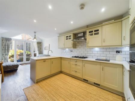 Superb Open Plan Living Kitchen