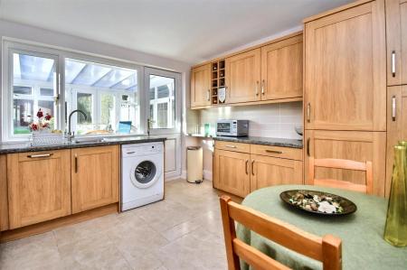 Extended Fitted Kitchen/Diner