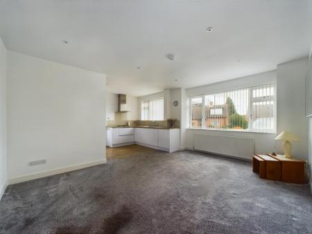 Open Plan Living/Kitchen Area