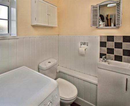 Utility/Cloakroom