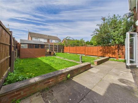 Nice Enclosed Rear Garden