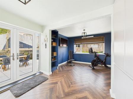 Gym/Additional Kitchen/Diner