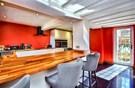 Kitchen/Dining Room