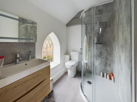 Master Ensuite