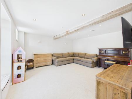 Playroom/ Bedroom 5