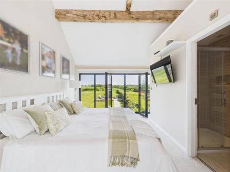 Master Bedroom With En-Suite