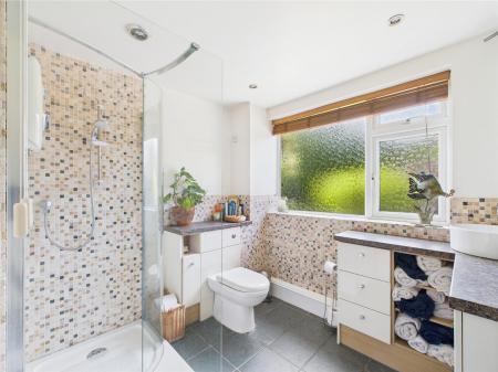 Family Shower Room