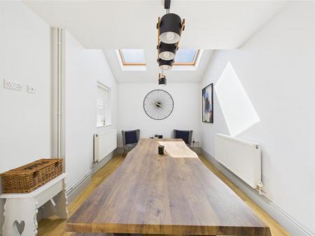 Light & Spacious Dining Area