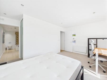 Bedroom And Large En-Suite