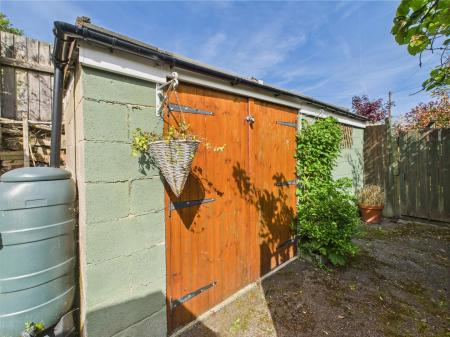Rear Bike/Workshop