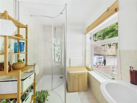 Bathroom/Shower Room