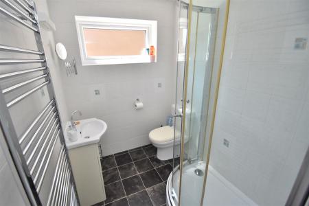 Bathroom/Shower Room