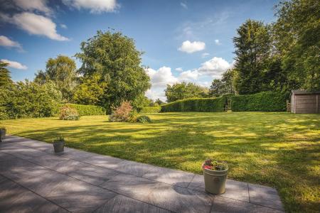 Large Porcelain Sun Terrace