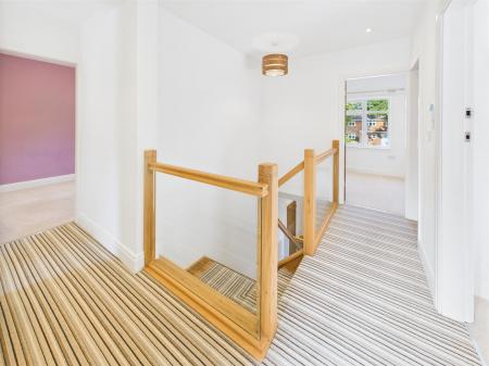 Stunning Staggered Spacious Landing