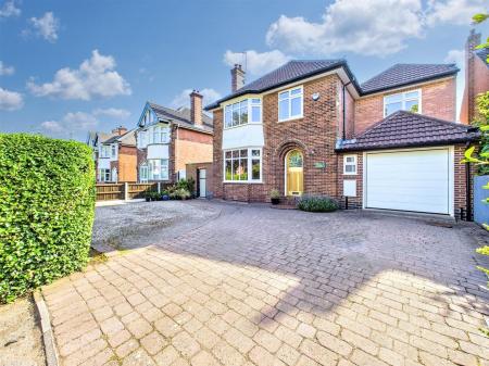 Stunning Newark House