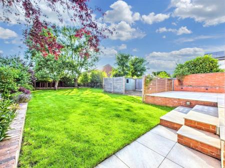 Stunning South Facing Rear Garden