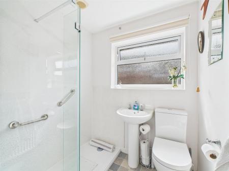 Shower Room/Bathroom