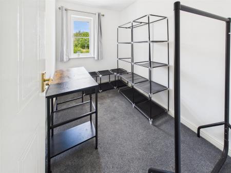 Bedroom 3 Dressing Room