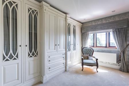 Walk-in Wardrobe