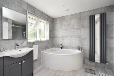 Luxury Bathroom