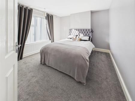 Large Double Bedroom