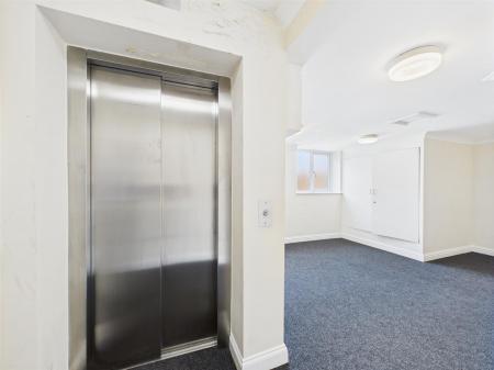 Lift Access To All Floors