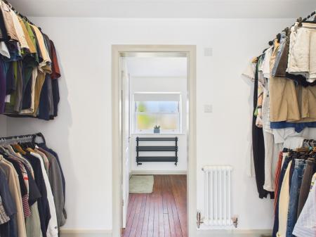 Walk-in Wardrobe