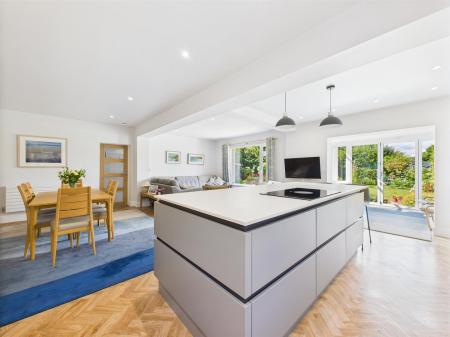 Stunning Open Plan Living Kitchen
