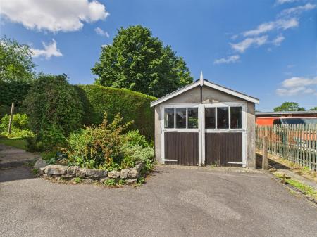 Detached Garage