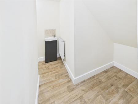 Groundfloor WC/ Cloakroom