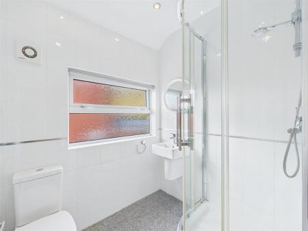 Bathroom/Shower Room
