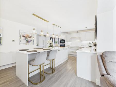 Open Plan Living / Dining Kitchen